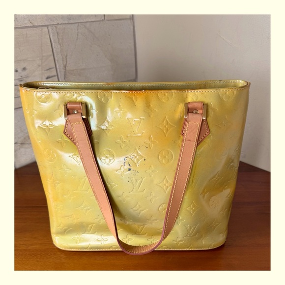 🧡FANCY🧡Louis Vuitton Houston Yellow Patent Vernis Leather Handbag - Picture 3 of 15